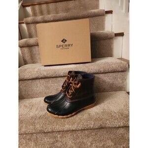 Sperry Women's "Saltwater" Duck Boots in Tan & Navy Colors Size 8.5